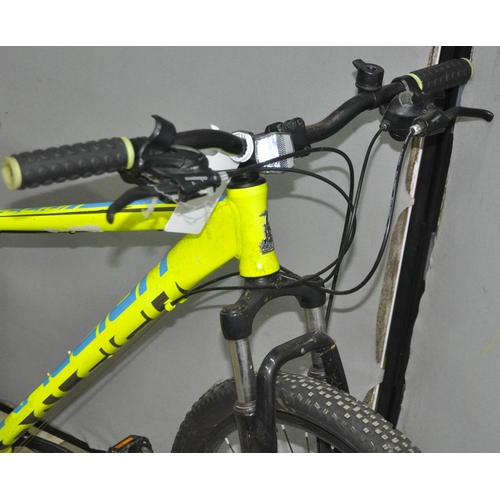 5 - RALEIGH HELION 2.0 21 SPEED MOUNTAIN BIKE WITH FRONT SHOCKS AND DISC BRAKES 17INCH FROM CENTRE OF PE... 