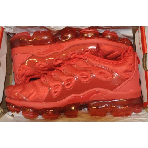 11 - PAIR OF NIKE AIR MAX PLUS TRAINERS  -  SIZE UK7/EU41