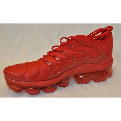 13 - PAIR OF NIKE AIR MAX PLUS TRAINERS - SIZE UK9/EU43