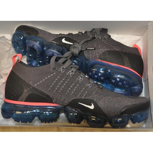 14 - PAIR OF NIKE AIR VAPORMAX FLYKNIT 2 TRAINERS UK7½/EU45