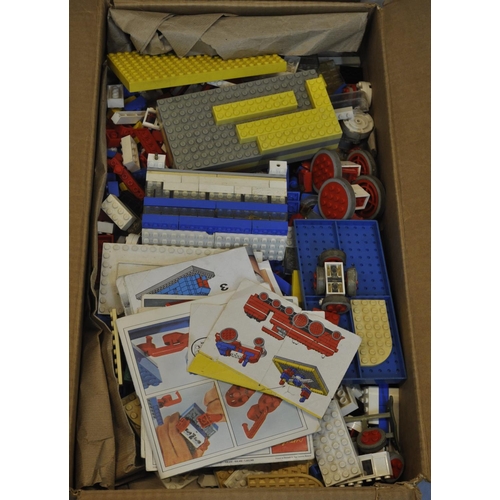 20 - SMALL BOX OF LEGO