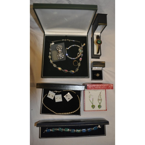 81 - BOX AND CRATE OF COSTUME JEWELLERY - BRACELETS, NECKLACES, BROOCHES, EARRINGS, WATCH AND BRACELET SE... 