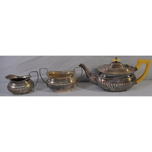 84 - MISCELLANEOUS METALWARE INCLUDING SILVER PLATED ITEMS