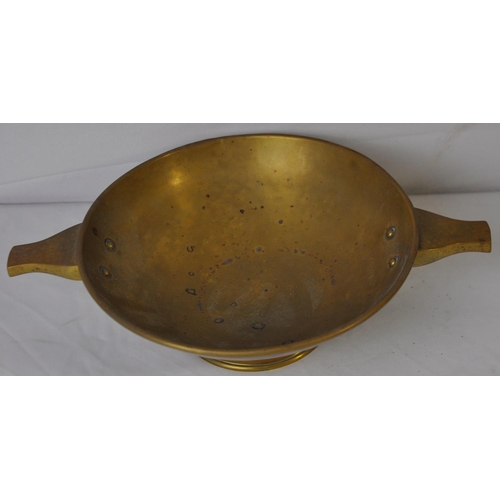 89 - IRON AND BRASS KETTLE, COPPER KETTLE, HEAVY BRASS BOWL