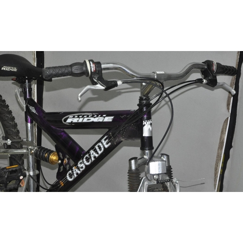 42 - FALCON REACTOR 18 SPEED MOUNTAIN BIKE WITH SHOCKS 22