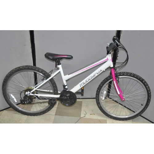 48 - 2 CHILDREN'S BIKES - MUDDYFOX 18 SPEED 14 INCH AND KOBE STUNT BIKE 10 INCH