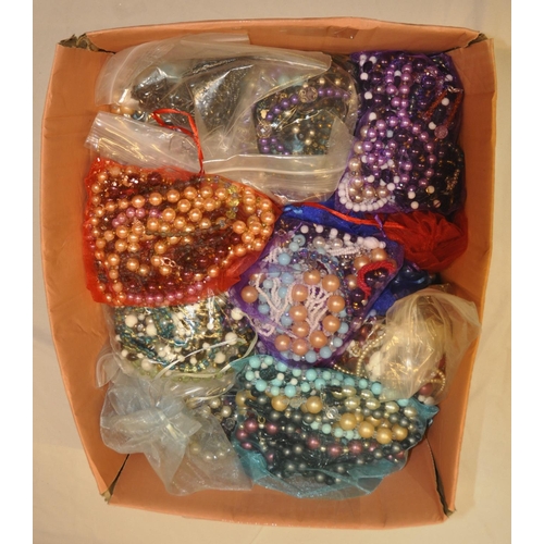 53 - BOX AND JEWELLERY STAND OF COSTUME JEWELLERY AND 3 DRAWER MIRROR JEWELLERY BOX