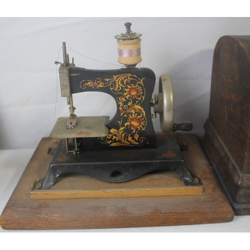 113 - SET KITCHEN SCALES c1900, EDISON MINI SEWING MACHINE, CAKE AND DECORATION BOOK BY G R LANE