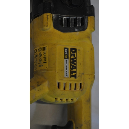 122 - DEWALT 18V LITHIUM ION HAMMERDRILL COMPLETE WITH CASE, CHARGER AND 1 BATTERY