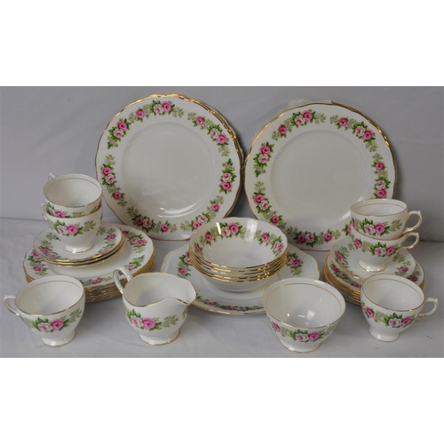 136 - MISCELLANEOUS ITEMS INCLUDING COLCLOUGH PART DINNER SERVICE