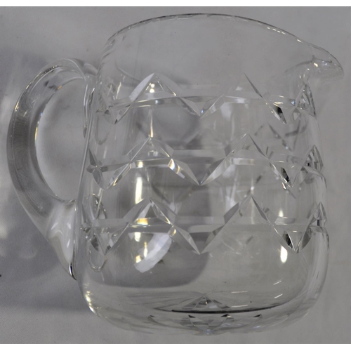 147 - MISCELLANEOUS GLASSWARE