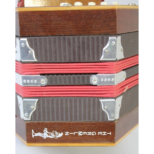 166 - THE GREMLIN CONCERTINA ACCORDION/SQUEEZE BOX