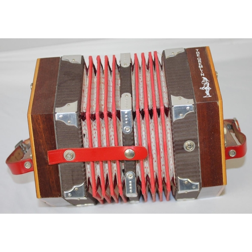 166 - THE GREMLIN CONCERTINA ACCORDION/SQUEEZE BOX