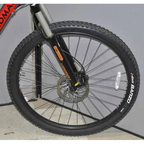 173 - BOARDMAN MHT8.6 10 SPEED MOUNTAIN BIKE FRONT SHOCKS AND DISC BRAKES 19 INCH FROM CENTRE OF PEDAL COG... 