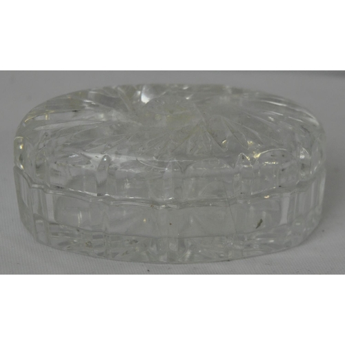 258 - 4 GLASS ITEMS - VICTORIAN BASKET WITH CANDY STRIPES FROSTED GLASS SPILL VASE SMALL TRINKET BOX AND C... 