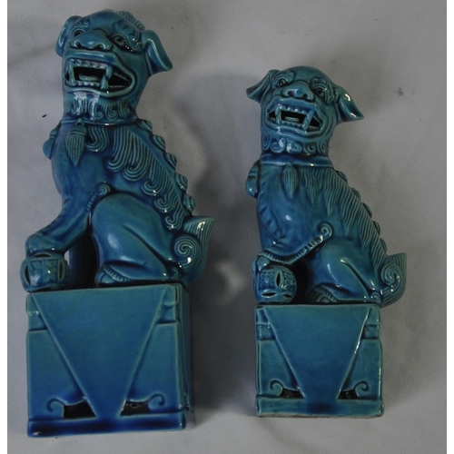 317 - TRAY OF MISCELLANEOUS - OIL LAMP, PAIR OF ROYAL DOULTON STAFFORSHIRE DOGS, STAFFORDSHIRE VASE, ETC