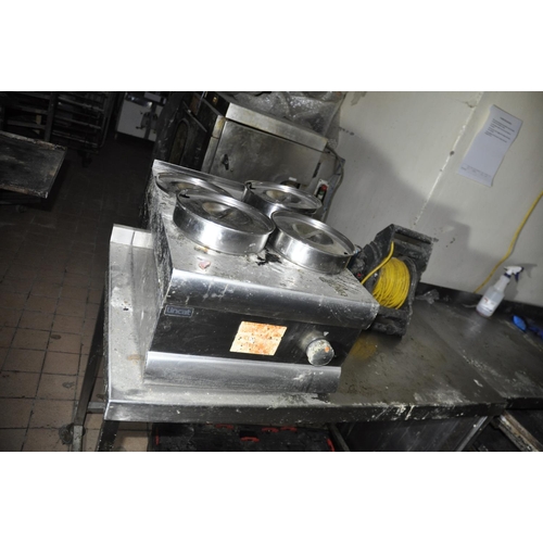 19 - LINCAT 4-POT BAIN MARIE