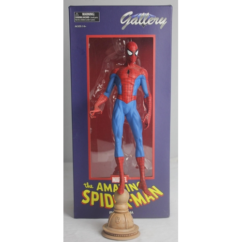 117 - SPIDERMAN FIGURE WITH BOX
