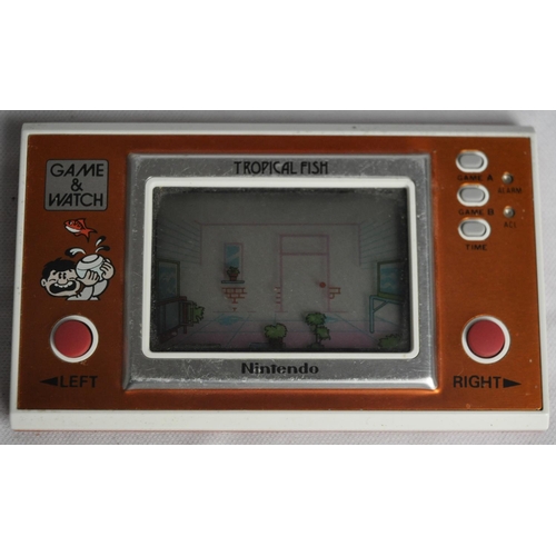 200 - NINTENDO TROPICAL FISH (MODEL NUMBER TF-104)