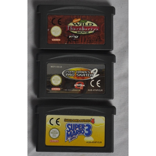 201 - GAMEBOY ADVANCE WITH 3 GAMES