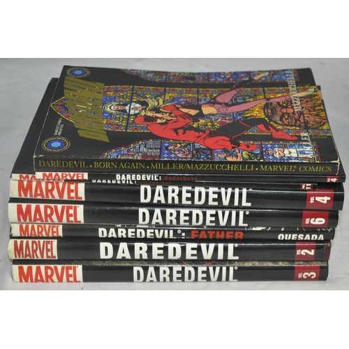 220 - QUANTITY OF DAREDEVIL COMIC BOOKS