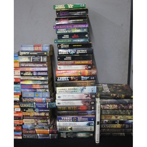 320 - LARGE QUANTITY OF BOOKS INCLUDING FINAL FANTASY, TERRY BOOKES, JIM BUTCHER, TERRY GOODKIND, SURVIVAL... 