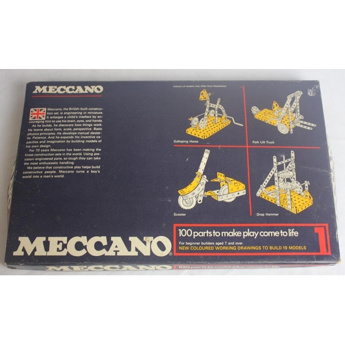 457 - 1970-1998 MECCANO SET