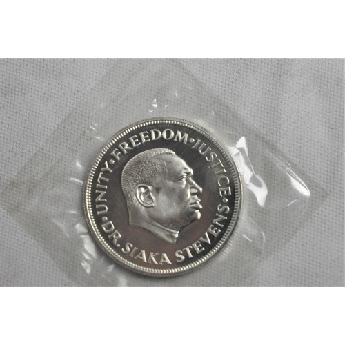 478 - 2 ONE LEONE COINS IN PRESENTATION BOXES WITH PAPERWORK IN COMMEMORATION OF THE 10th ANNIVERSARY OF T... 