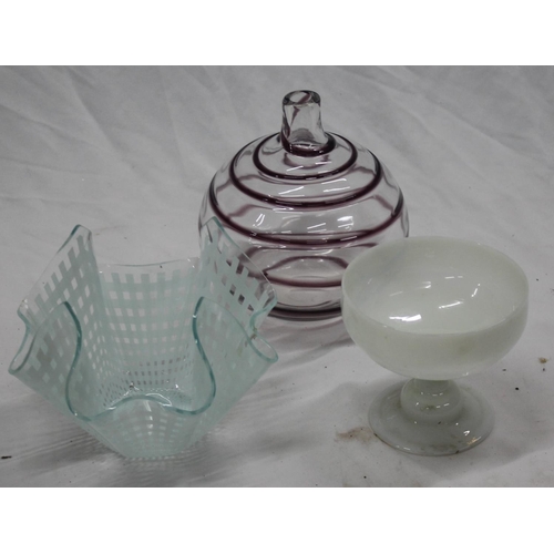 6 - MISCELLANEOUS GLASSWEAR INCLUDING COLOURED GLASS