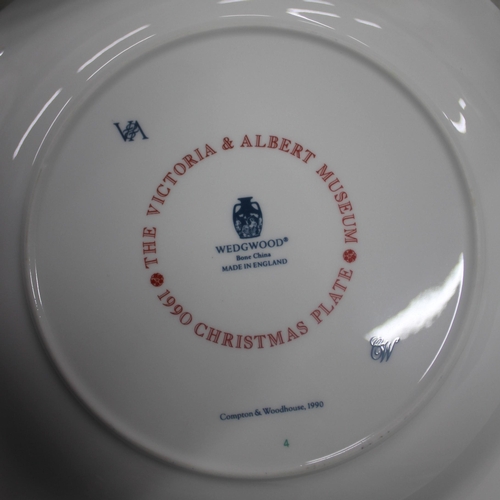 139 - LIMITED EDITION PLATES