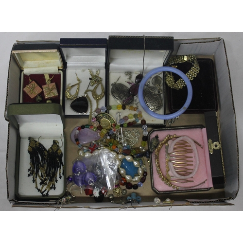 70 - 2 BOXES AND 2 TRAYS OF COSTUME JEWELLERY - EARRINGS, NECKLACES, ETC