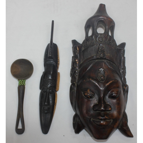 84 - COLLECTION OF TREEN AN AFRICAN CARVED COLLECTABLES