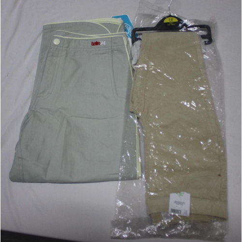 212 - 7 PAIR BOY'S TROUSERS - 2 PAIR HURLEY (SIZE 3 & 7), 2 PAIR RIPCURL (SIZE 10), PAIR BALIN (SIZE 8... 