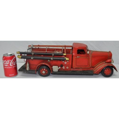 101 - TIN SCALE MODEL FIRE TRUCK