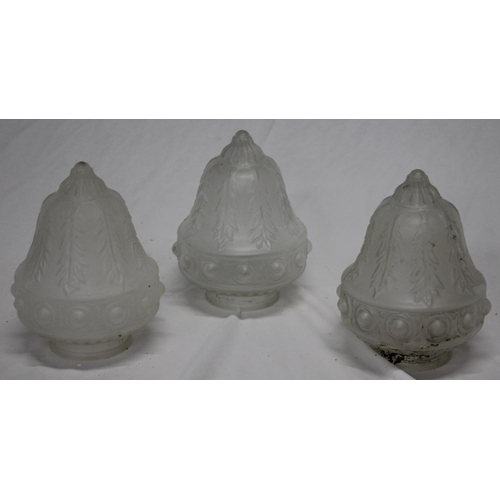 115 - VARIOUS GLASS LIGHT SHADES