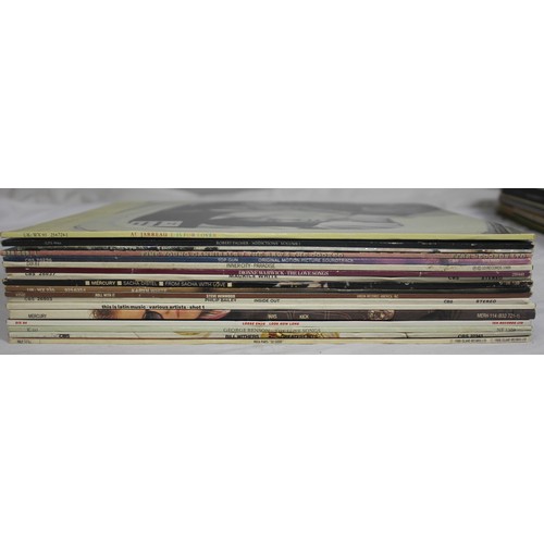 181 - BOX OF VINYL RECORDS - LPs AND SINGLES - MARIO LANZA, THE BEST OF QUINCEY JONES AND WALTZES BY STRAU... 