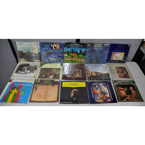 186 - BOX OF VINYL RECORDS - MAINLY CLASSICAL