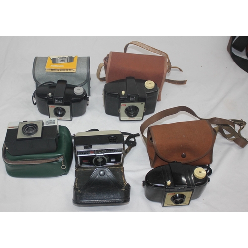 131 - COLLECTION OF KODAK CAMERAS 1930-90 INCLUDING BROWNIE