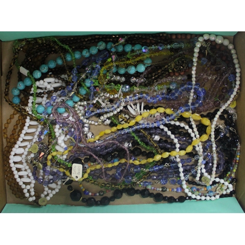 230 - 5 TRAYS OF COSTUME JEWELLERY - BEAD NECKLACES, PEARLS, ETC