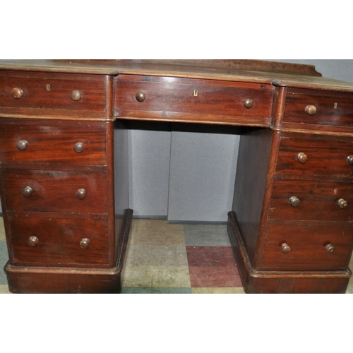 263 - MAHOGANY DOUBLE PEDESTAL DESK WITH TURNED HANDLES - NEEDS REPOLISHING