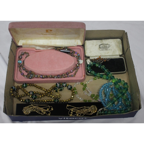 301 - TUB OF JEWELLERY MAKING ACCESSORIES AND 5 TUBS OF COSTUME JEWELLERY - EARRINGS, NECKLACES, ETC