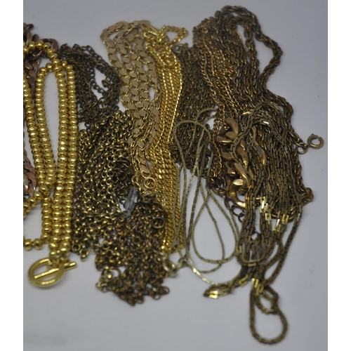 357 - VARIOUS GOLD COLOURED CHAINS - IN SILVER/PINK BOX