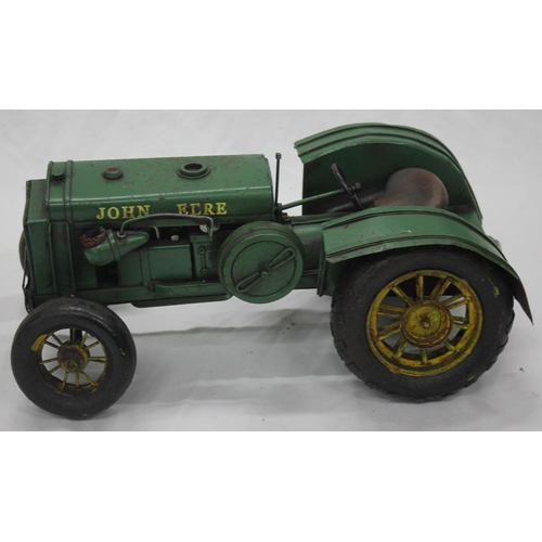 23 - MODEL JOHN DEERE TRACTOR