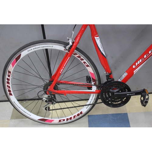 81 - 2 BIKES - VITESSE SPRINT 21 SPEED RACING BIKE 23