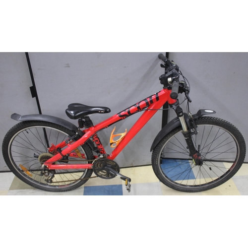 84 - 2 BIKES - SCOTT VOLTAGE 21 SPEED BIKE WITH FRONT SHOCKS 13