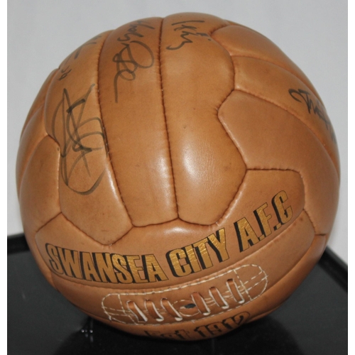 107 - SIGNED FOOTBALL SWANSEA AFC SEASON 2007-08 IN PRESENTATION CASE