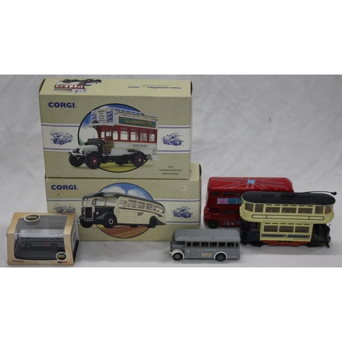 16 - TRAY OF DIECAST MODEL BUSES