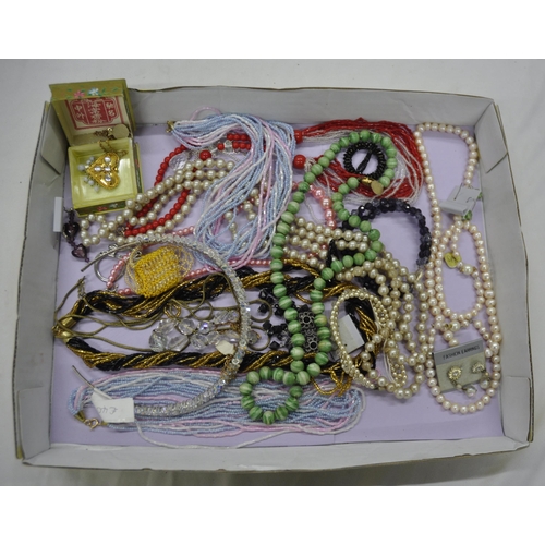 11 - 4 TRAYS OF COSTUME JEWELLERY