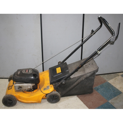 18 - JCB FLORABEST PETROL LAWNMOWER WITH BRIGGS AND STRATTON 550 ENGINE. WE HAVE A VIDEO OF THIS RUNNING ... 