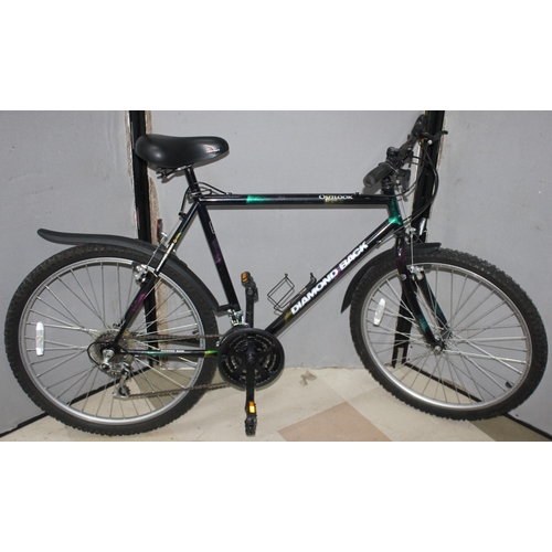 21 - 2 BIKES - GIANT GSR PLUS 18 SPEED MOUNTAIN BIKE 20